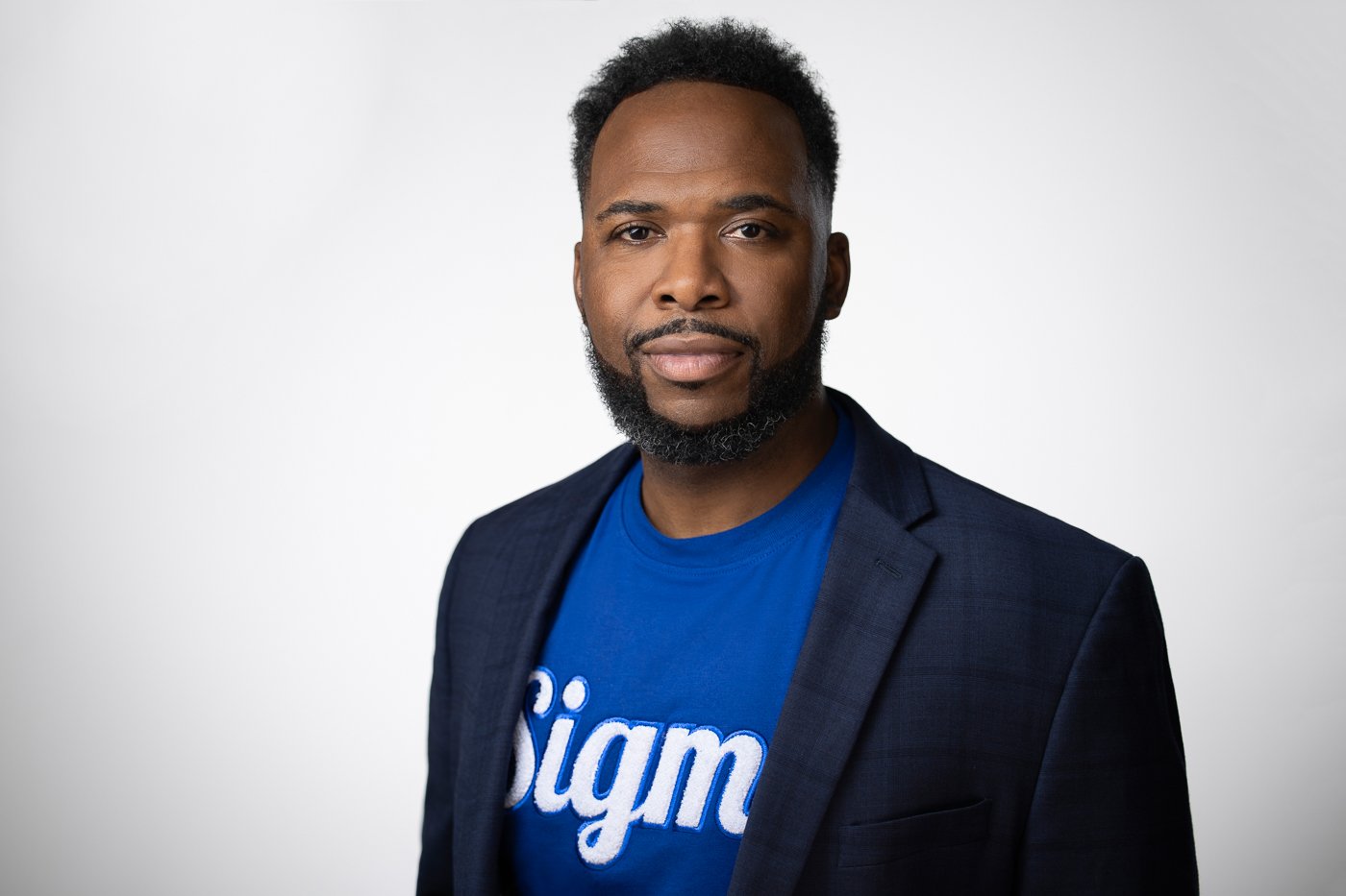 headshots graphic designer moshe zusman headshotdc-2.jpg